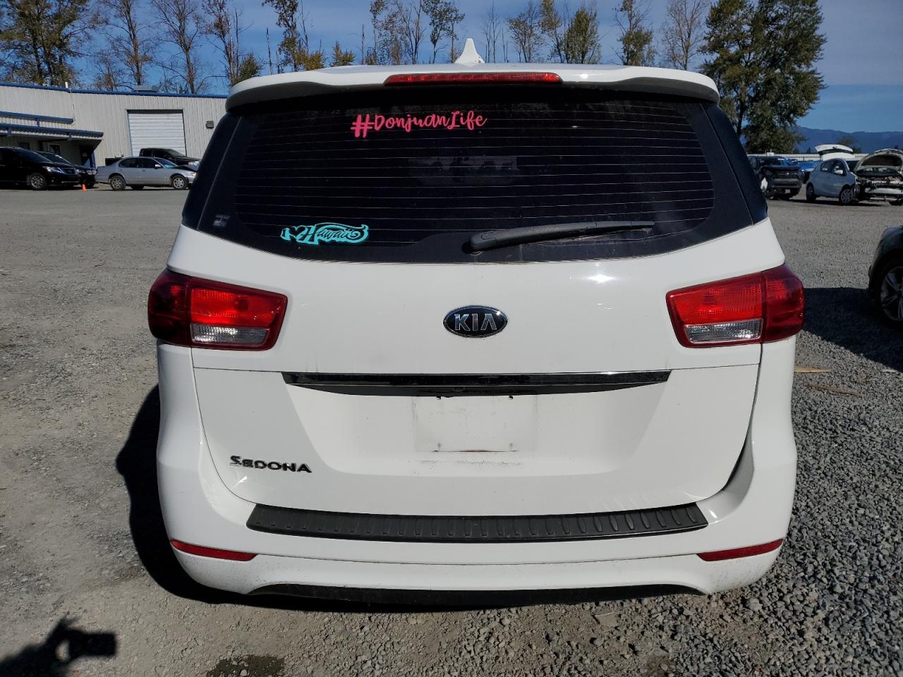 KNDMA5C17G6185638 2016 Kia Sedona L