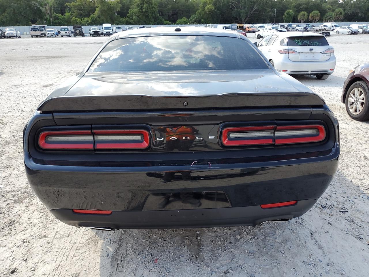 2019 Dodge Challenger Sxt VIN: 2C3CDZAG5KH560875 Lot: 72064634