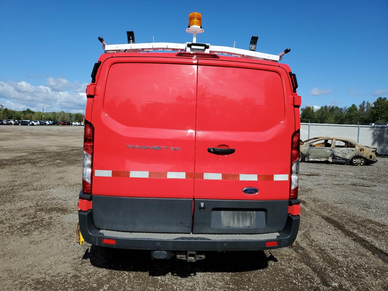 2020 Ford Transit T-250 VIN: 1FTBR1Y8XLKA37211 Lot: 71183554