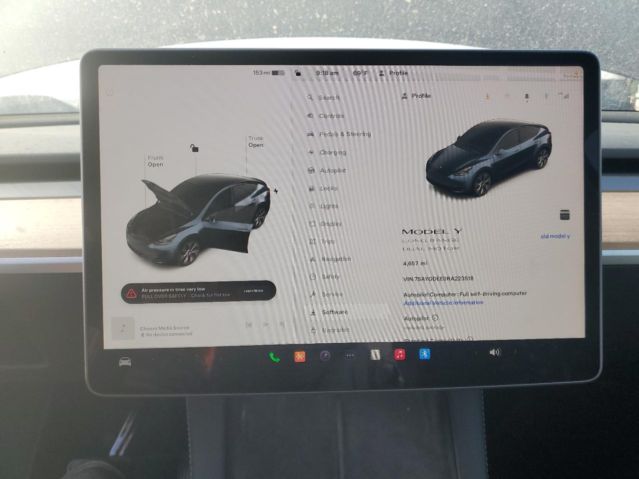 7SAYGDEE0RA223518 2024 Tesla Model Y