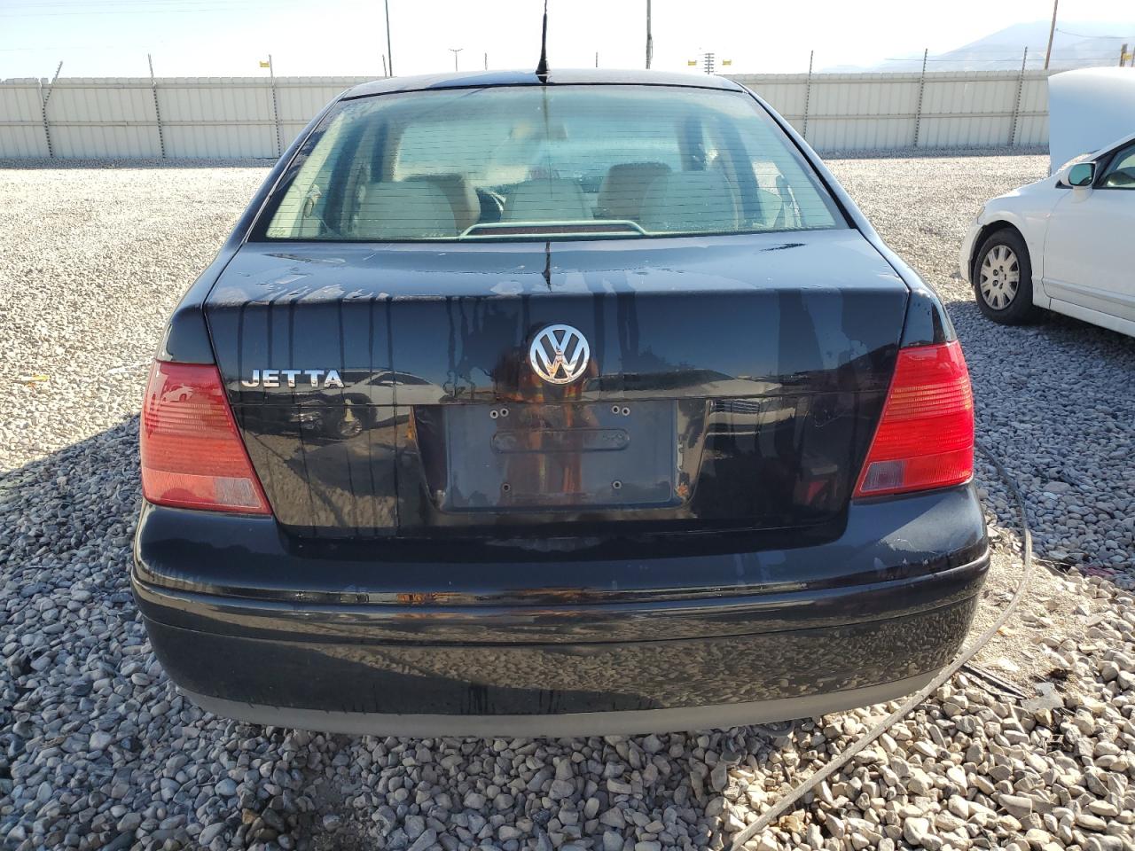 2001 Volkswagen Jetta Gls VIN: 3VWSK29M11M058098 Lot: 71663914