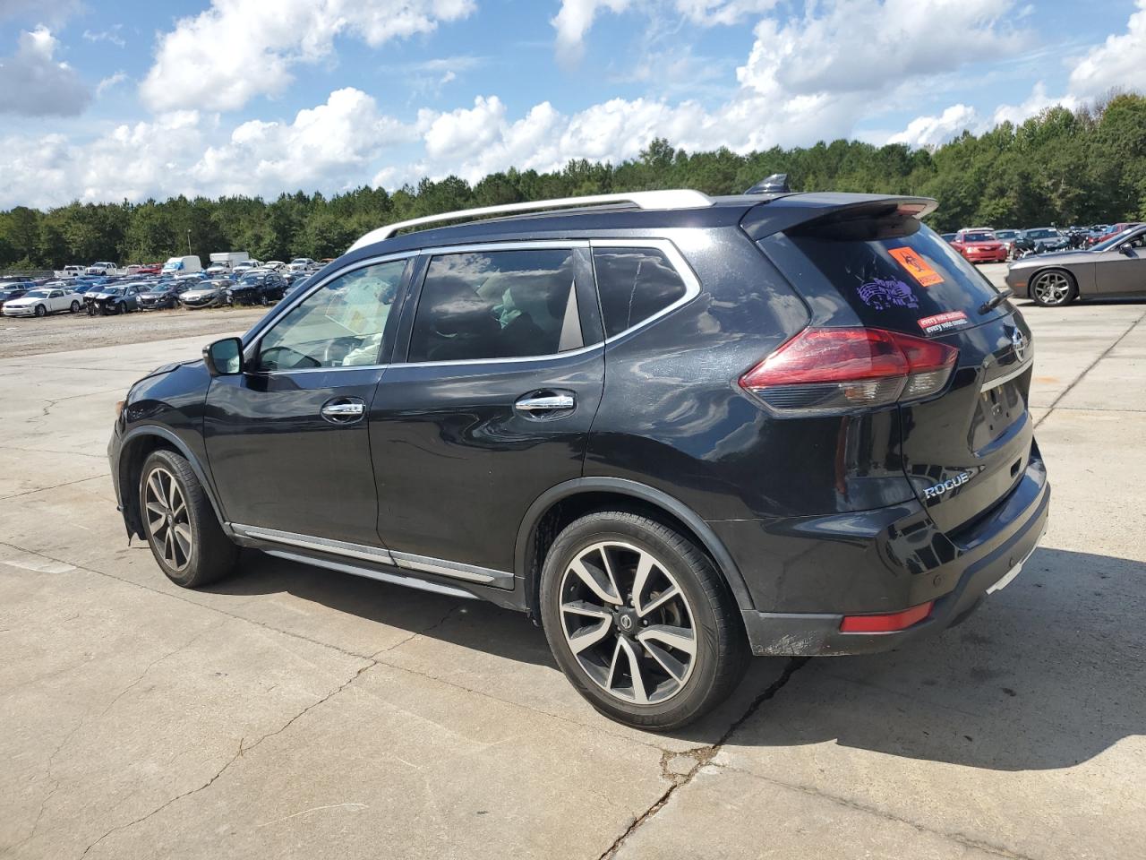 2020 Nissan Rogue - Image 2