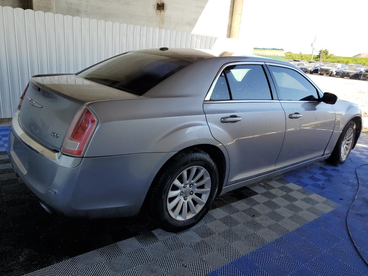 VIN 2C3CCAAG2DH600353 2013 CHRYSLER 300 no.3