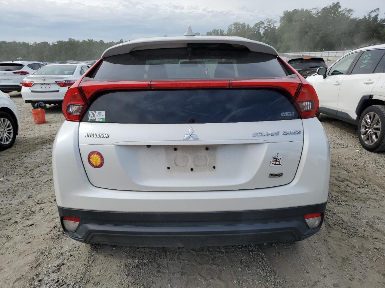 JA4AT4AA3KZ013490 2019 Mitsubishi Eclipse Cross Le