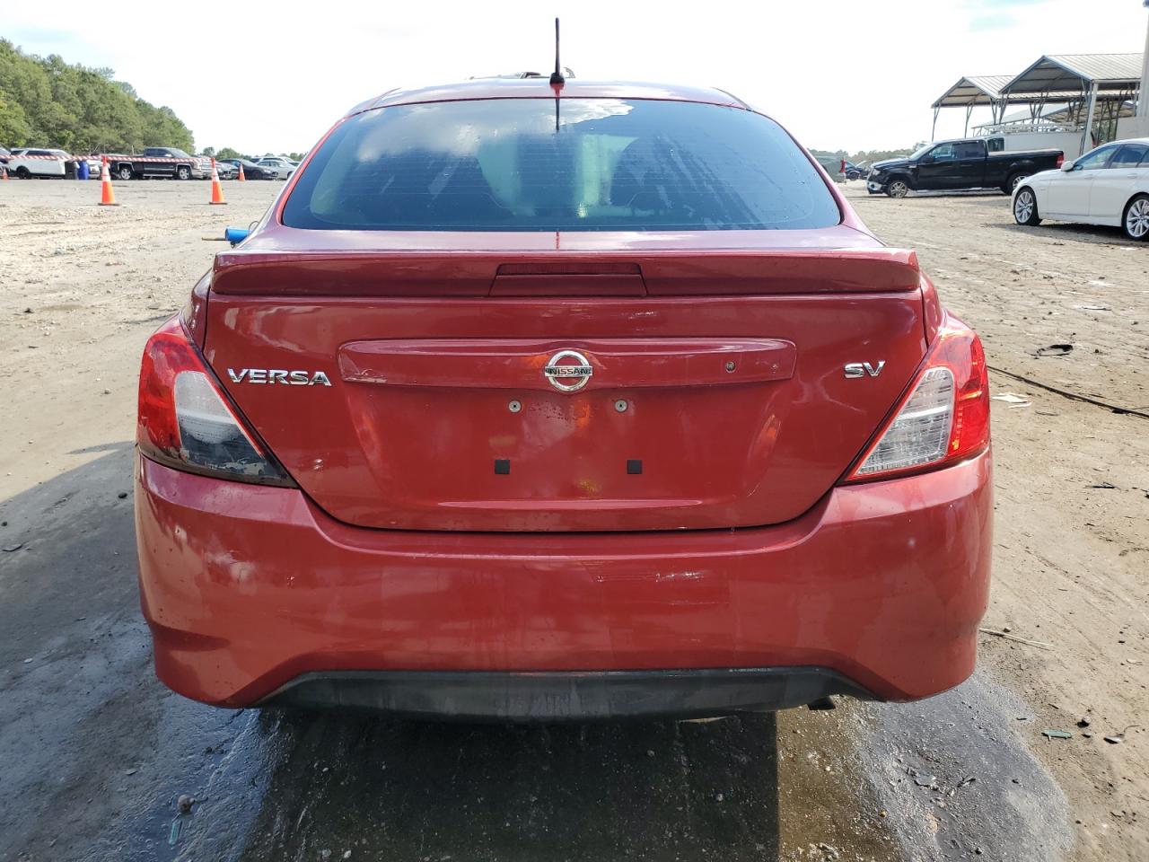 2018 Nissan Versa S VIN: 3N1CN7AP8JK404910 Lot: 72768744