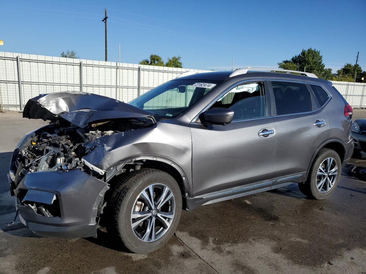 5N1AT2MV5JC796902 2018 NISSAN ROGUE - Image 1