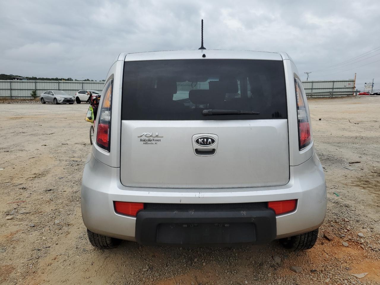 2010 Kia Soul + VIN: KNDJT2A28A7033179 Lot: 70971674