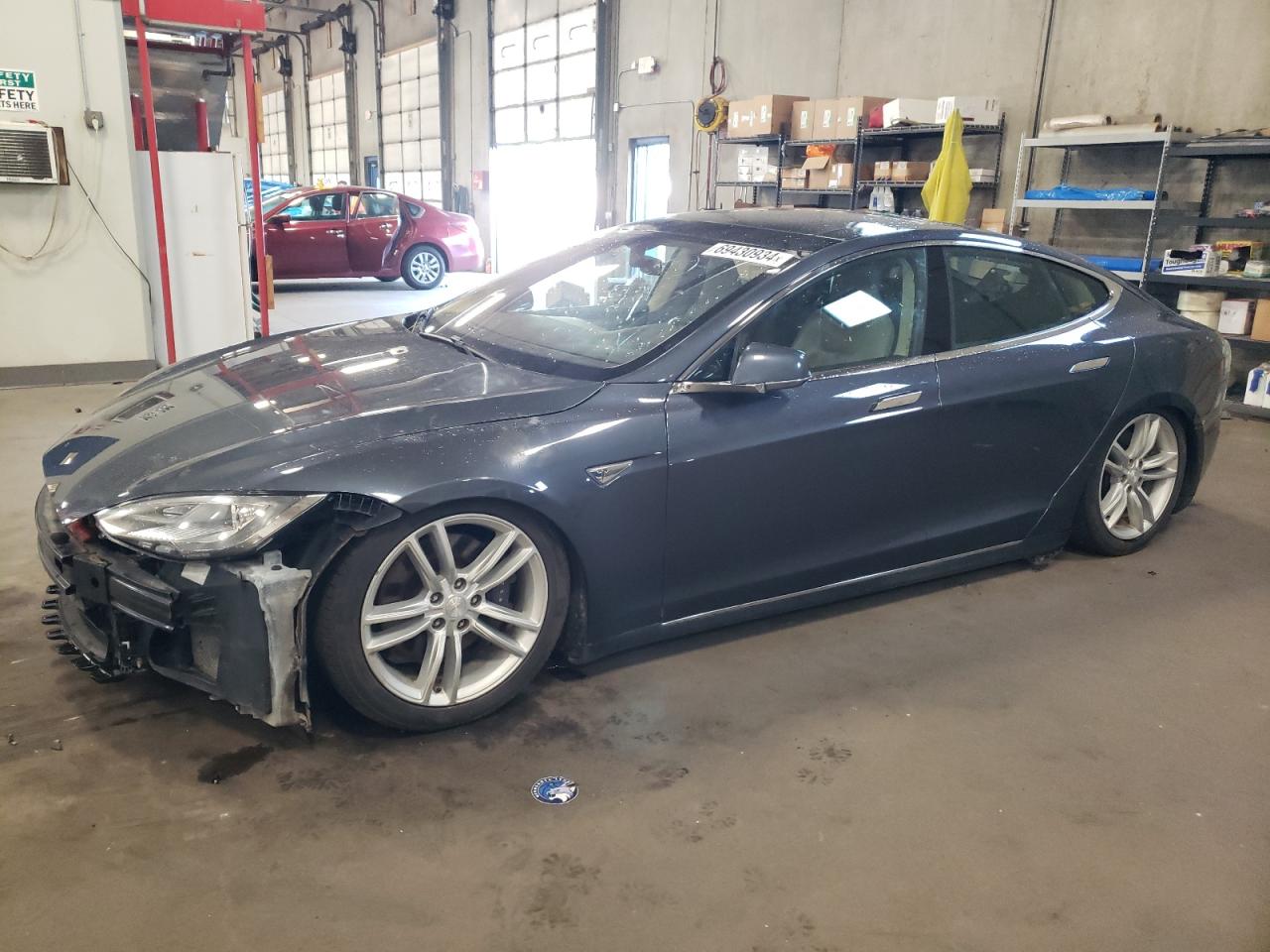 2014 Tesla Model S იყიდება Ham Lake-ში, MN - Front End