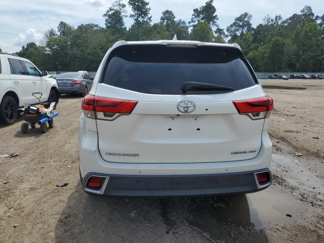 2018 Toyota Highlander Limited VIN: 5TDDZRFH9JS844450 Lot: 68585844