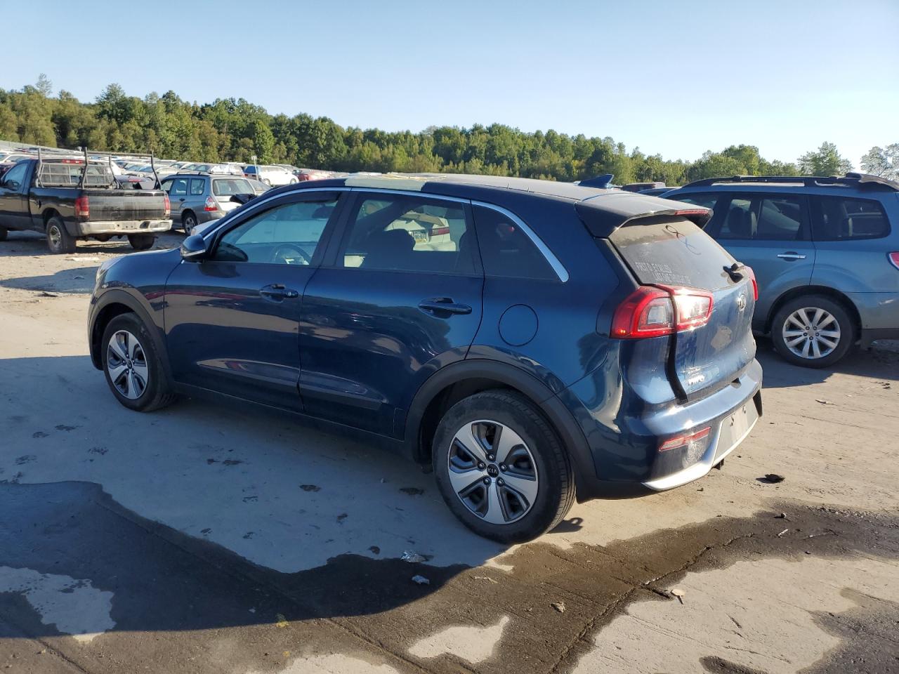 KNDCC3LC0K5220191 2019 KIA NIRO - Image 2