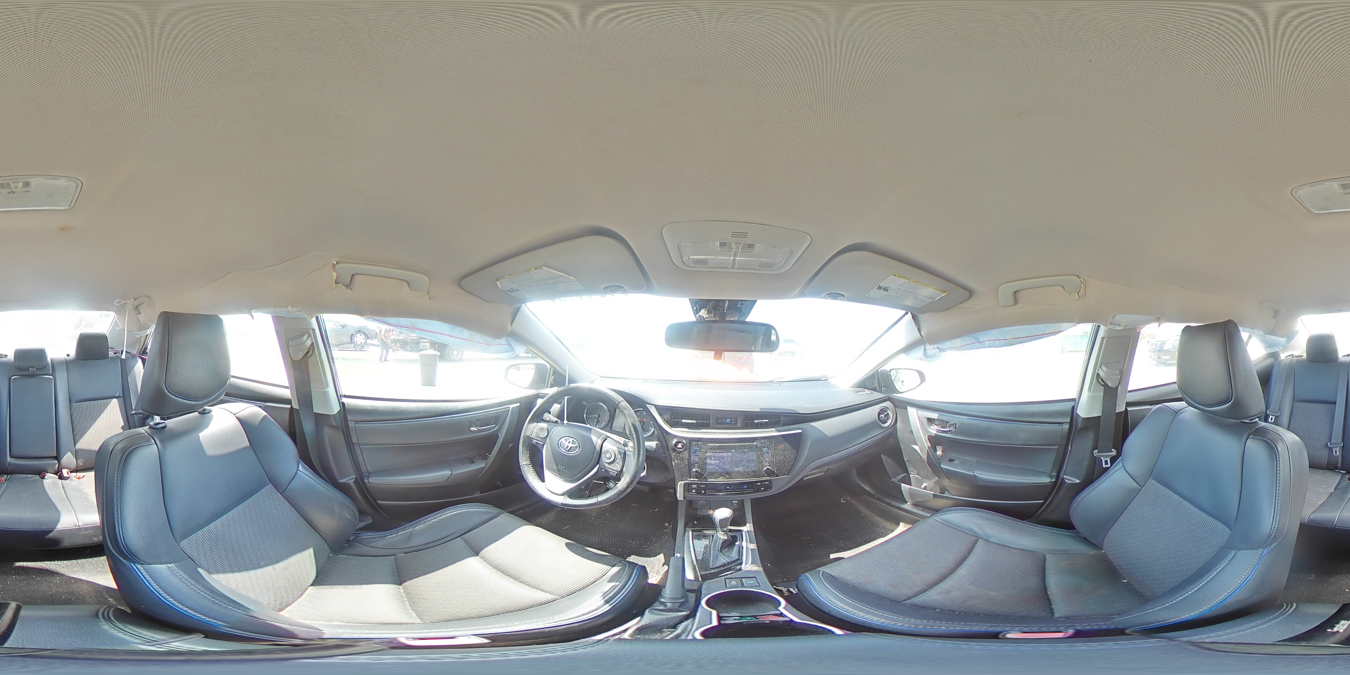 2018 Toyota Corolla - Image 13
