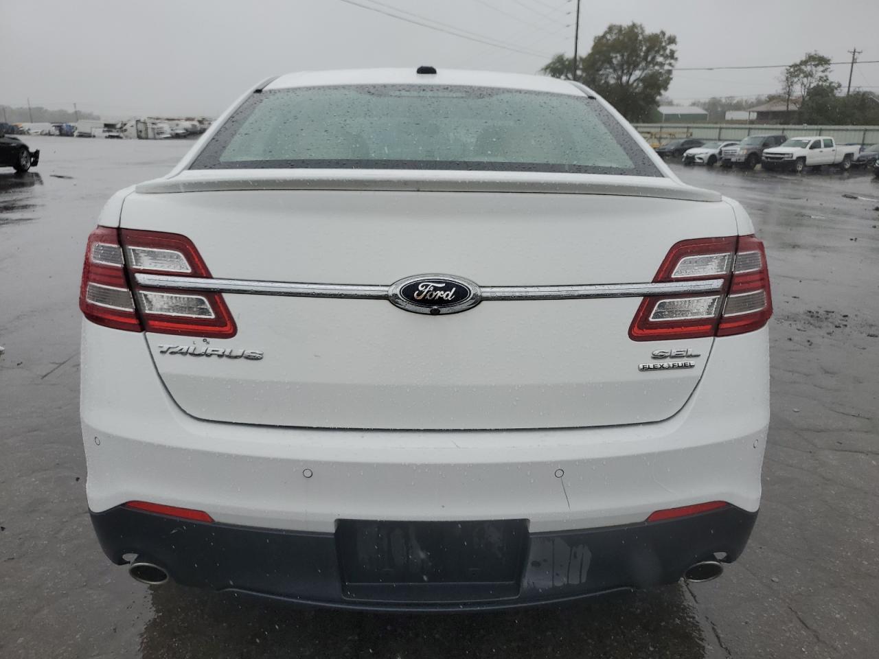 1FAHP2E81EG120984 2014 Ford Taurus Sel