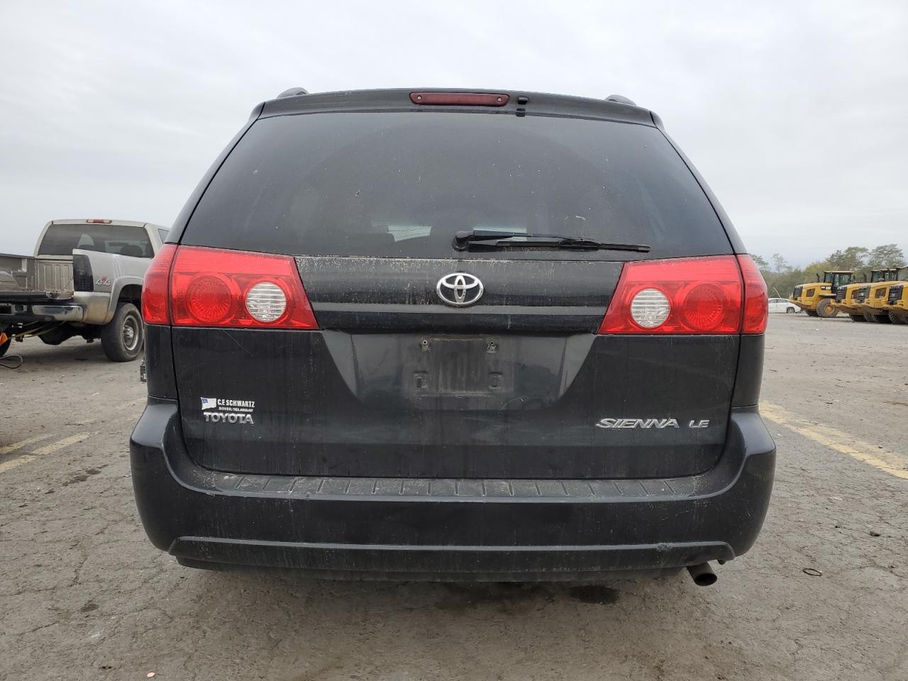 2008 Toyota Sienna Ce VIN: 5TDZK23C08S168698 Lot: 72589234