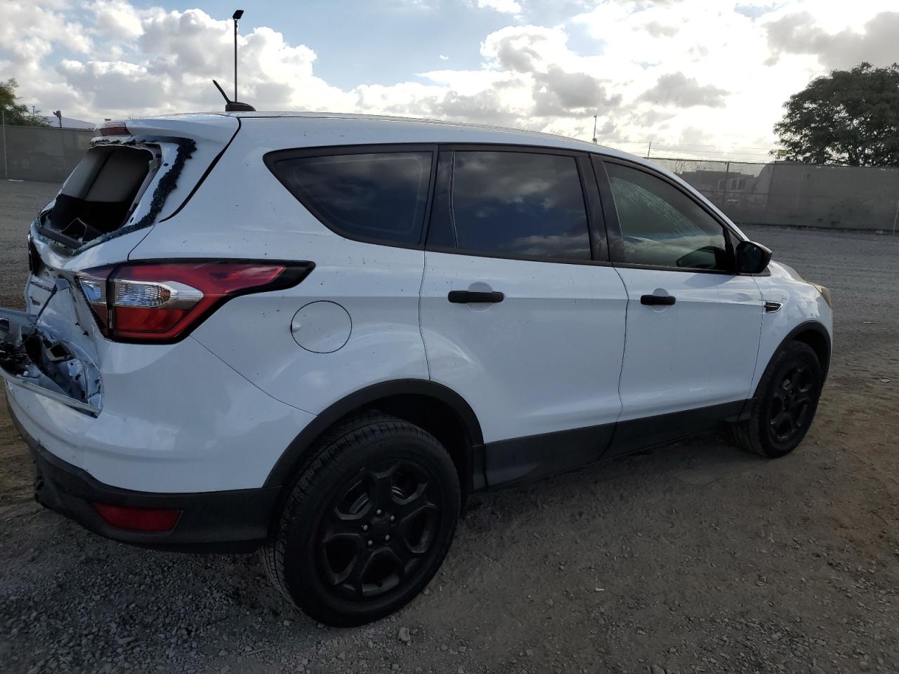 2018 Ford Escape S VIN: 1FMCU0F74JUB44257 Lot: 71948584