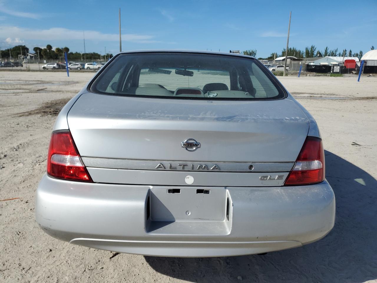 1N4DL01A61C135750 2001 Nissan Altima Gxe