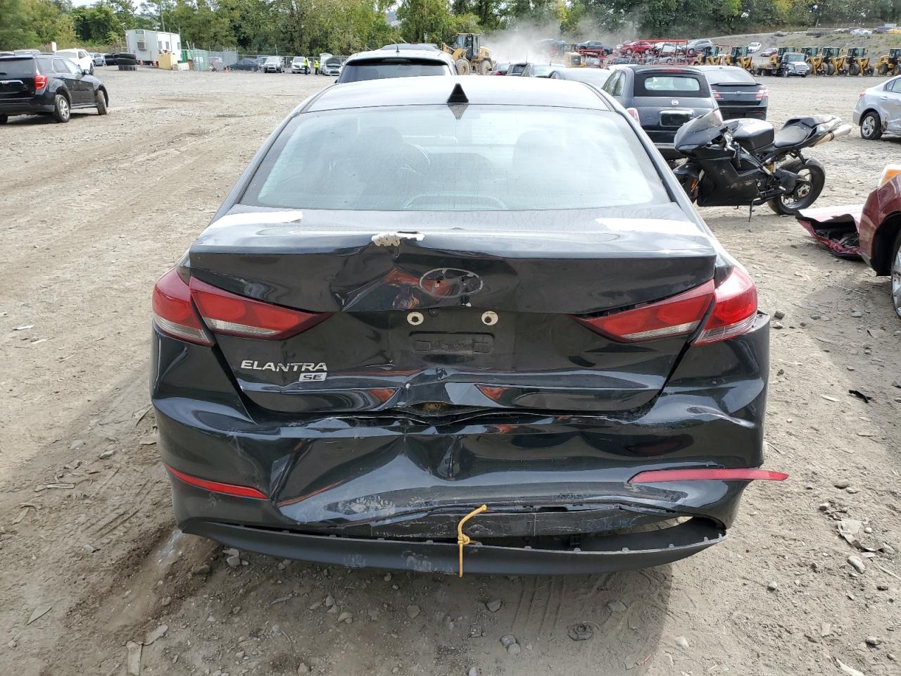 5NPD74LF8JH400011 2018 Hyundai Elantra Se