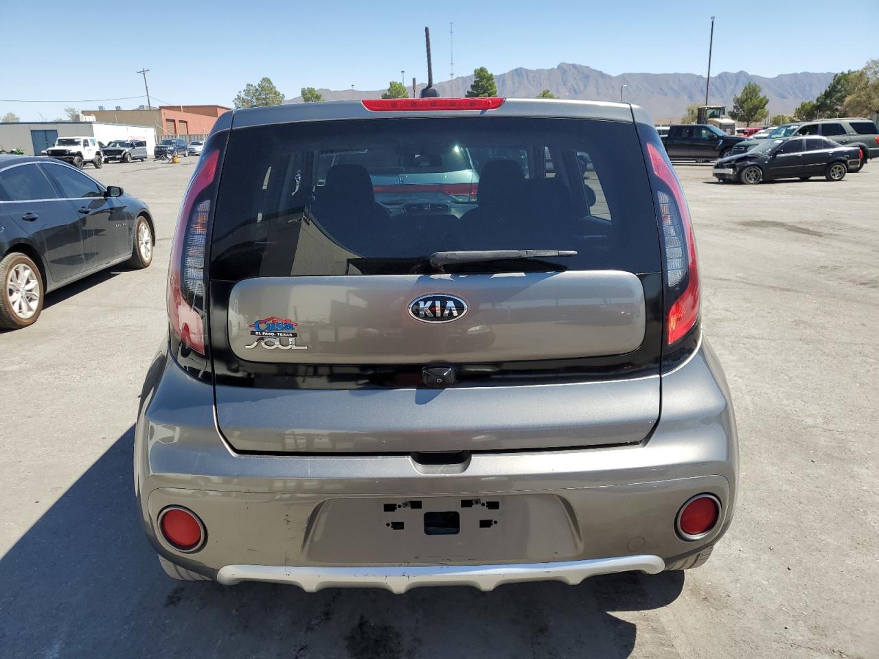 2017 Kia Soul + VIN: KNDJP3A5XH7470387 Lot: 73259054