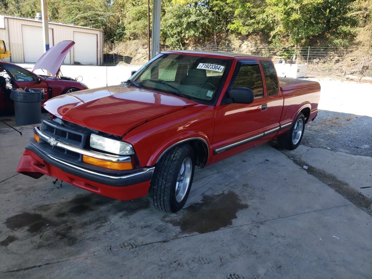 2002 Chevrolet S-10 Pickup - Image 1