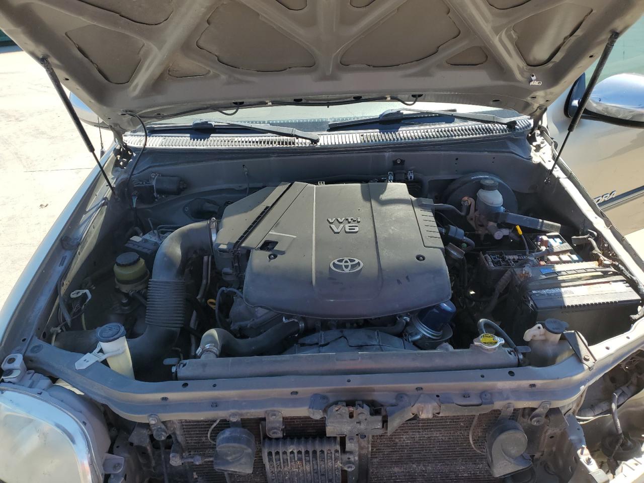 2005 Toyota Tundra - Image 11
