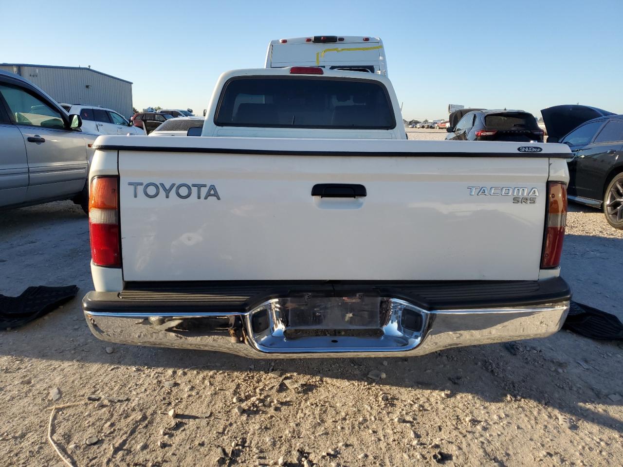 1998 Toyota Tacoma VIN: 4TANL42N4WZ042703 Lot: 70382554