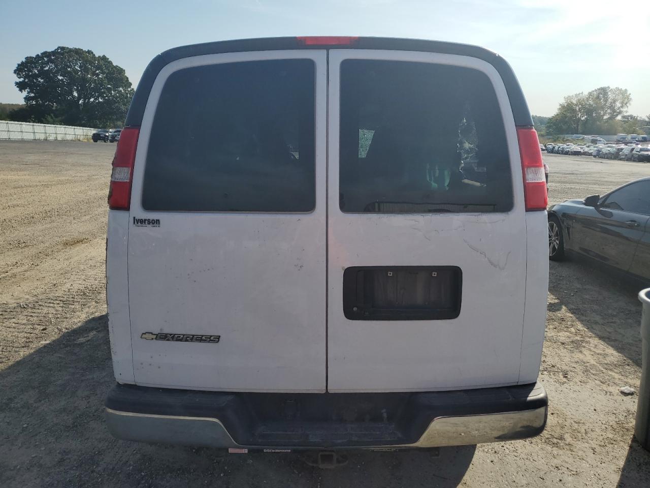 1GAZGMFG1J1264900 2018 Chevrolet Express G3500 Lt