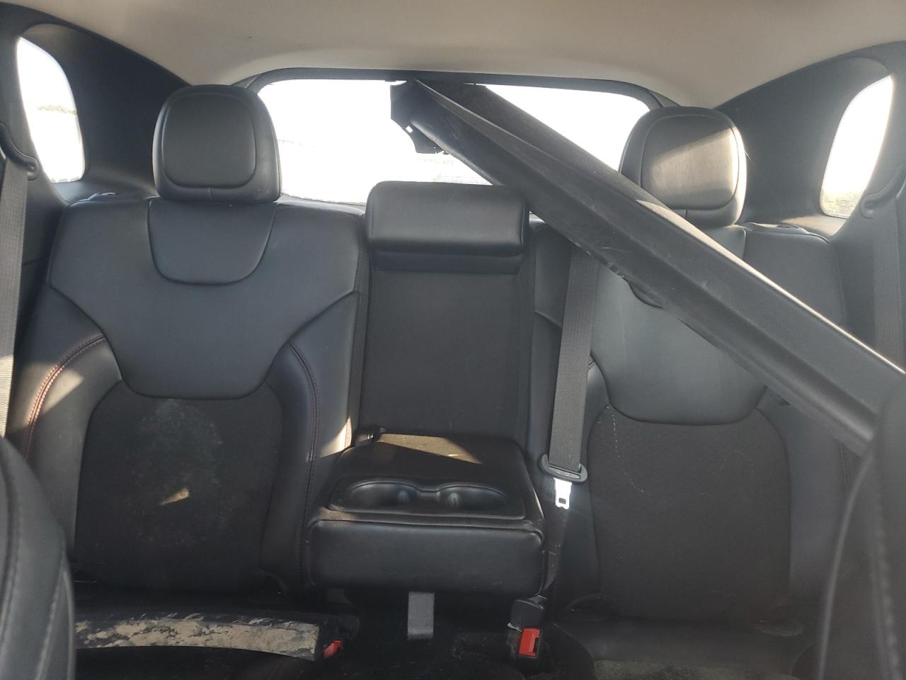 2021 Jeep Cherokee - Image 10