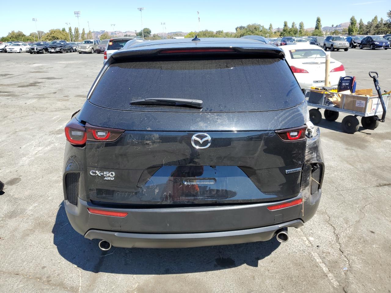 2024 Mazda Cx-50 Premium VIN: 7MMVABDM2RN188869 Lot: 70289744