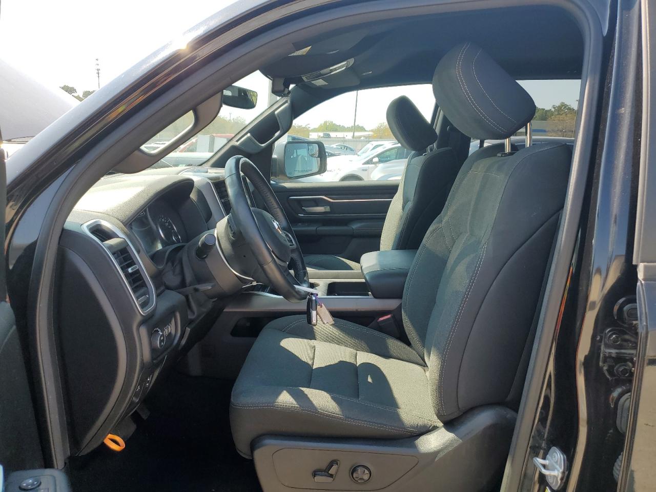 1C6RRFFG7KN862195 2019 Ram 1500 Big Horn/Lone Star