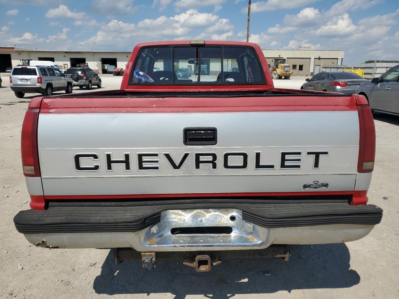 1990 Chevrolet Gmt-400 C2500 VIN: 2GCFC29K3L1105769 Lot: 70016924