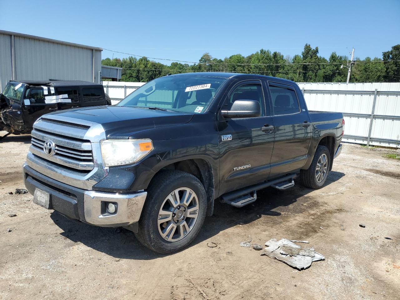 2016 Toyota Tundra - Image 1