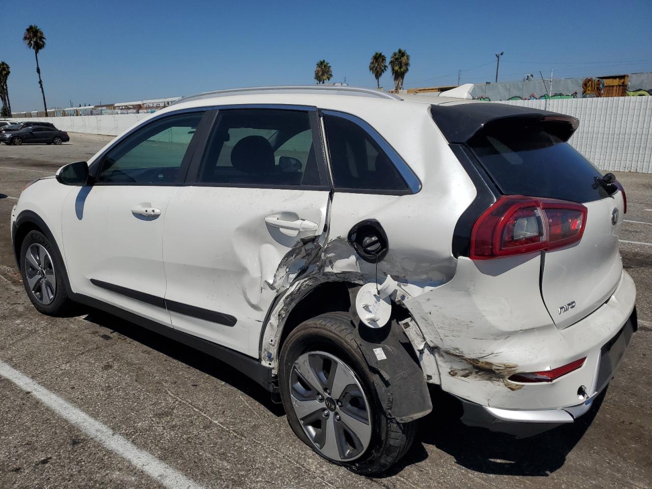 KNDCB3LC3K5264172 2019 KIA NIRO - Image 2