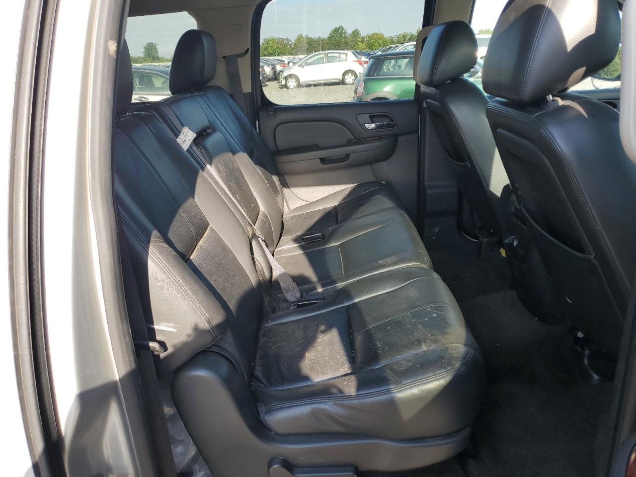 2013 GMC Yukon - Image 11