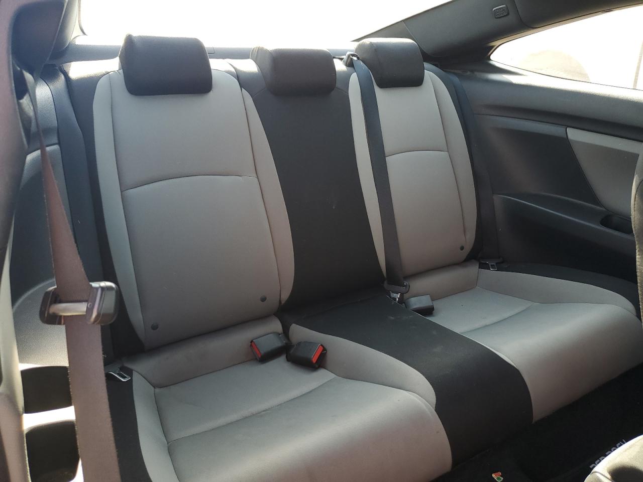 2HGFC4B55GH305292 2016 Honda Civic Lx