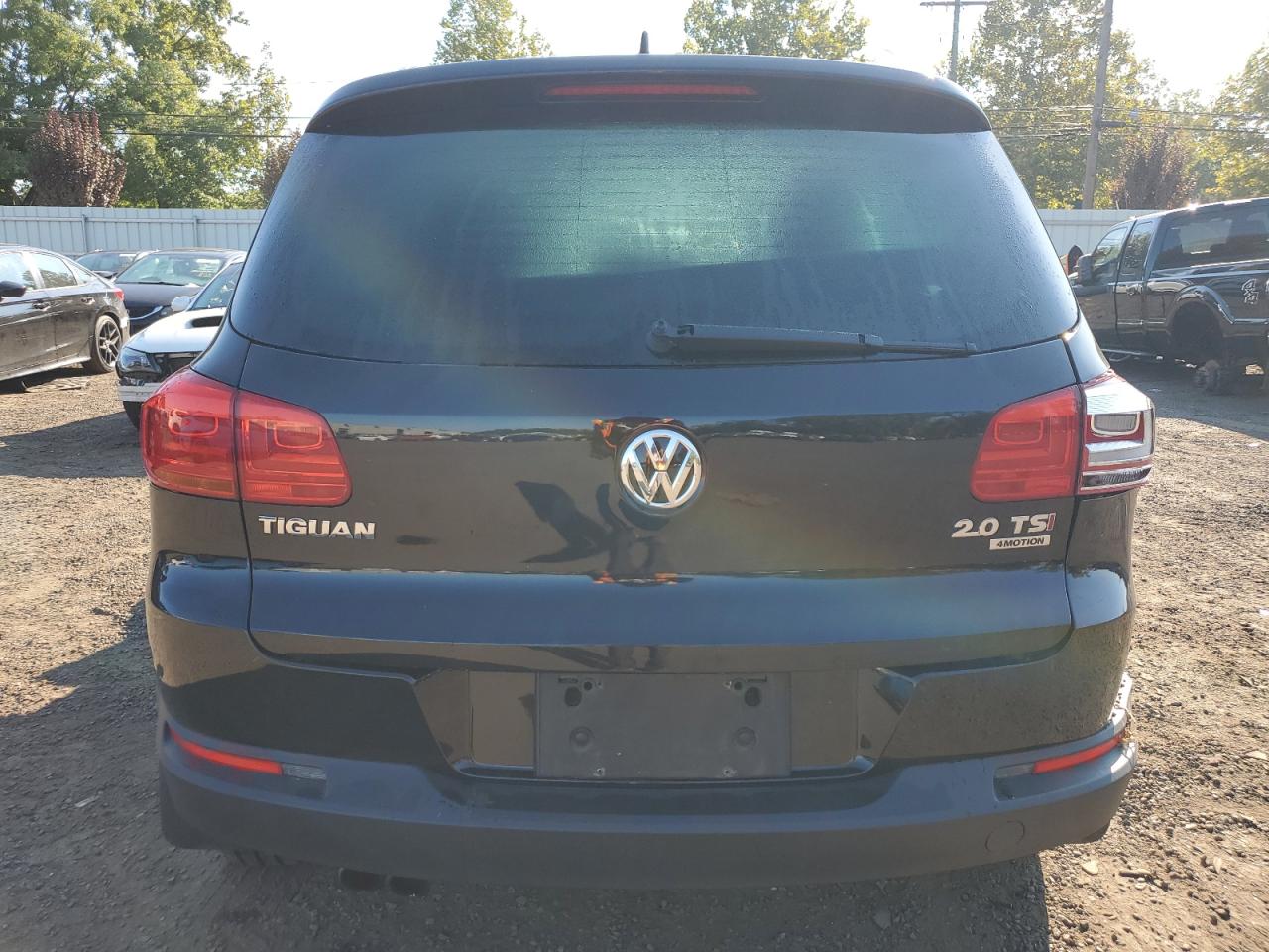 WVGBV7AX5FW586890 2015 Volkswagen Tiguan S