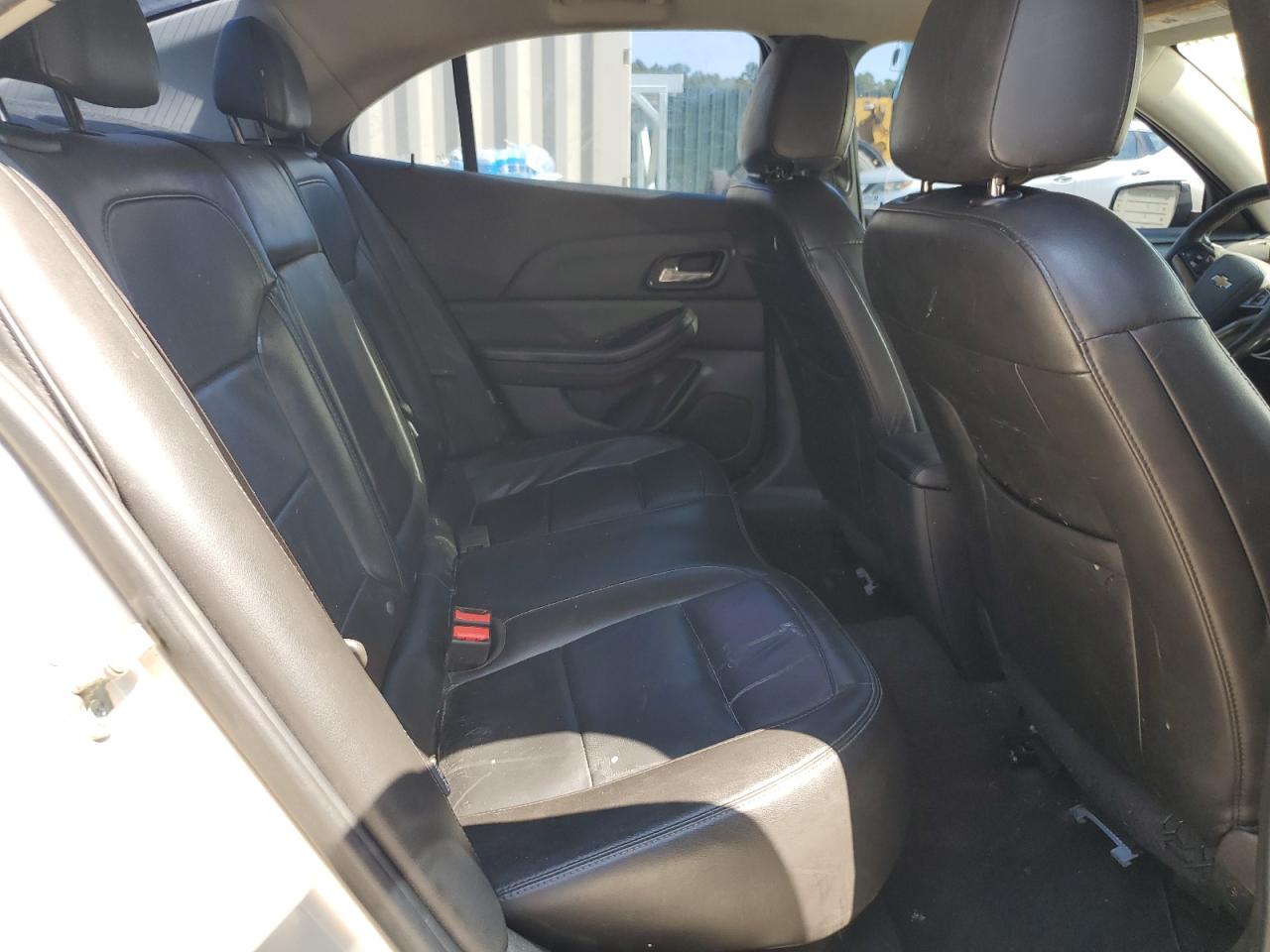 2014 Chevrolet Malibu - Image 10