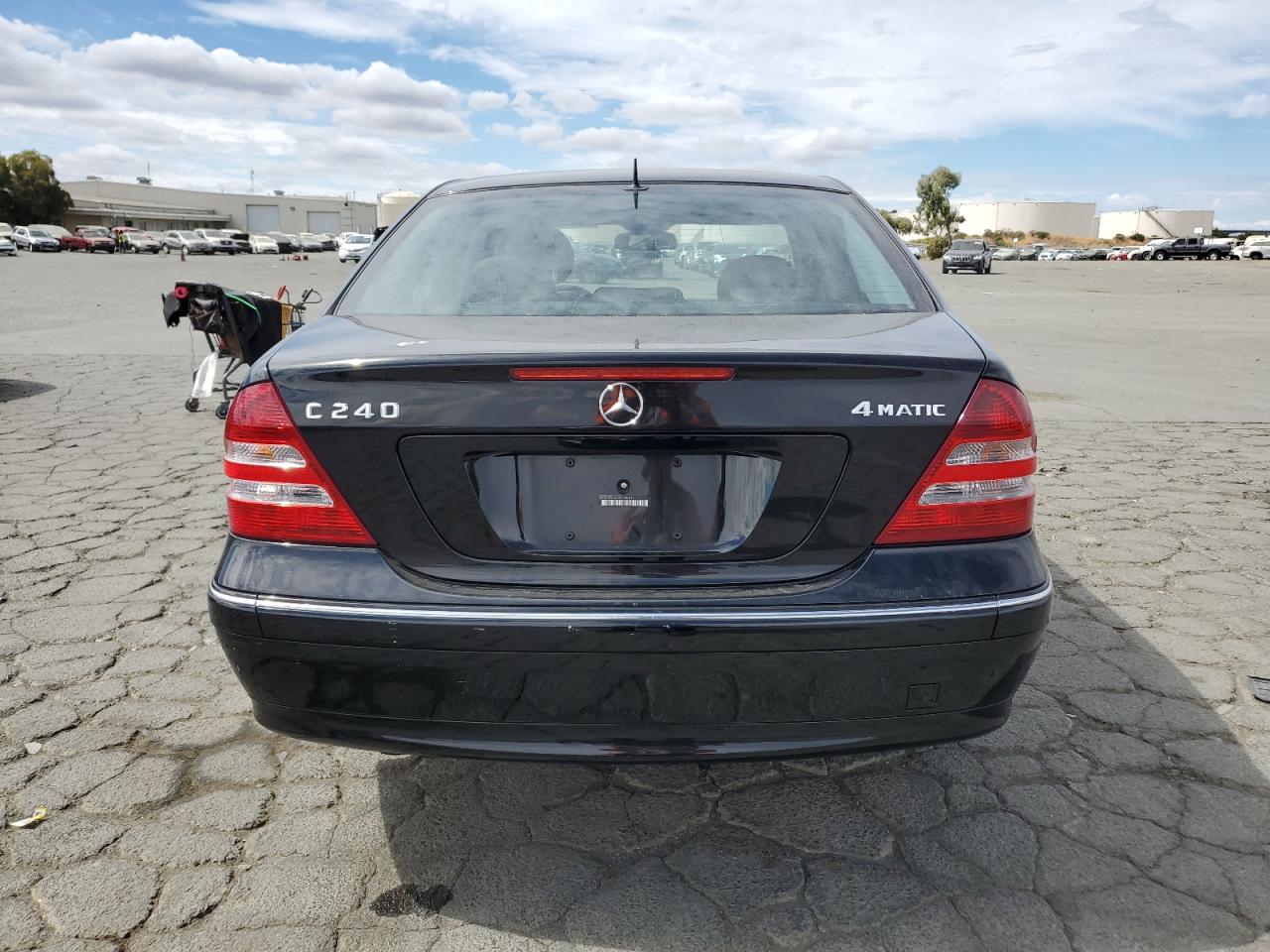 2005 Mercedes-Benz C 240 4Matic VIN: WDBRF81J05F674051 Lot: 71625434