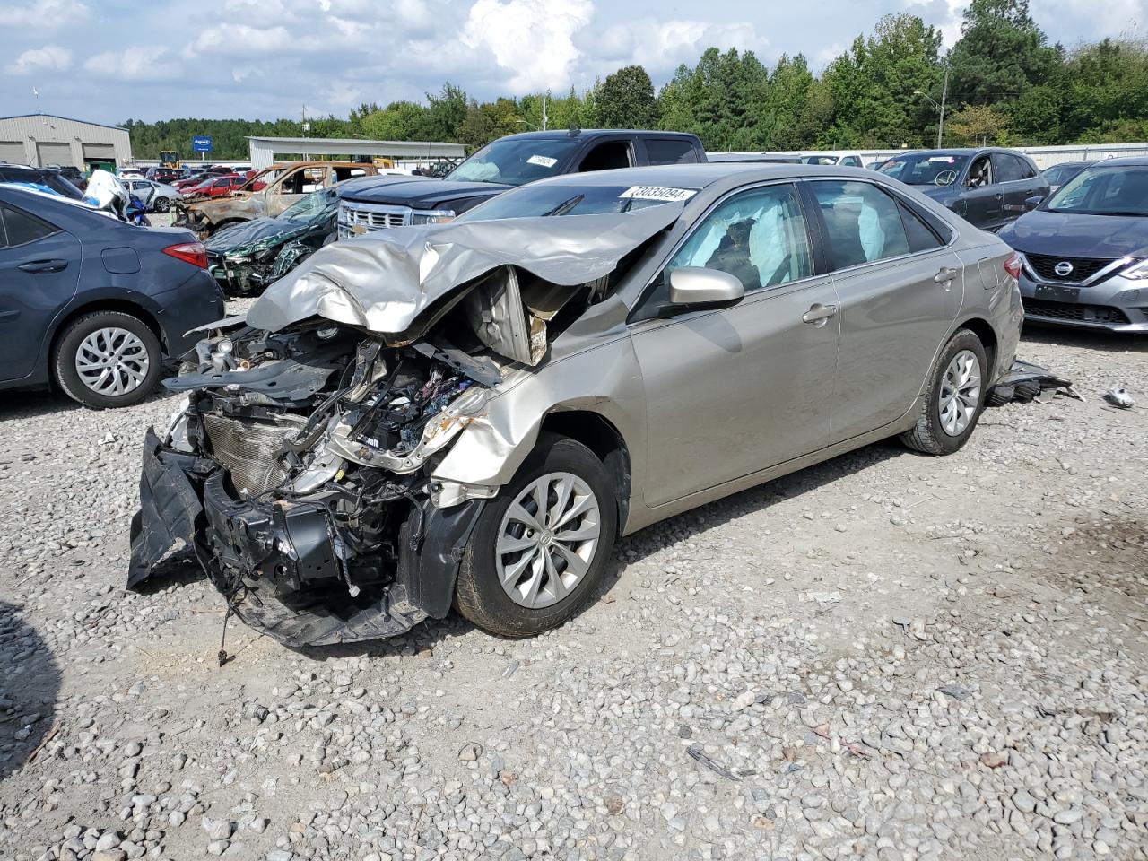 4T1BF1FK5HU430001 2017 TOYOTA CAMRY - Image 1