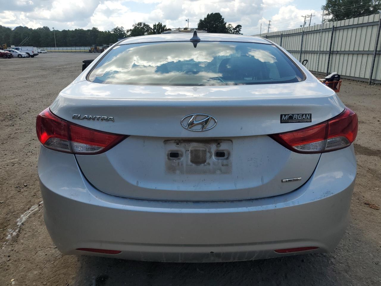 KMHDH4AE0BU162214 2011 Hyundai Elantra Gls