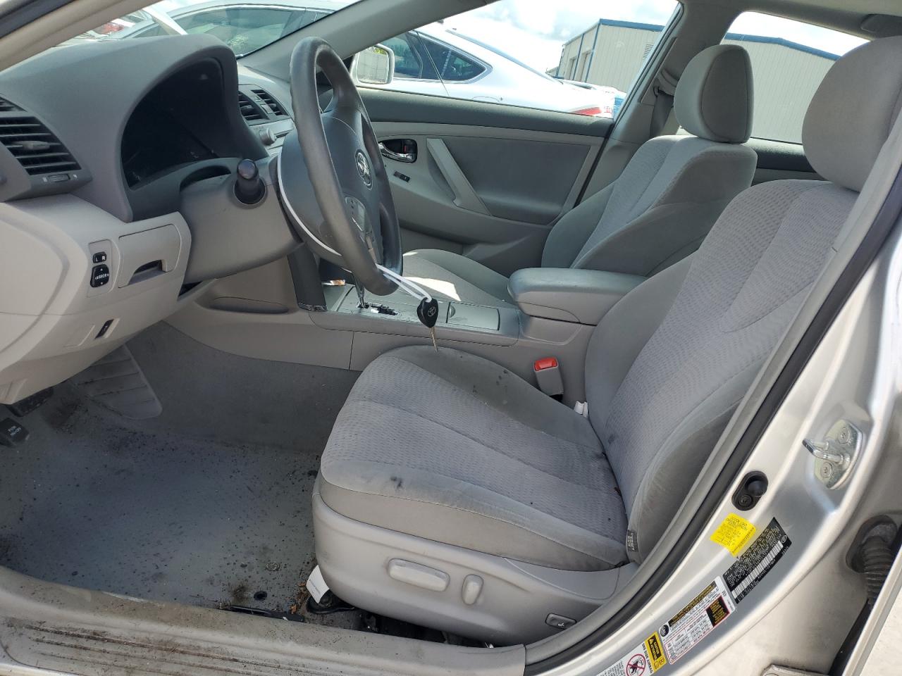 2011 Toyota Camry - Image 7