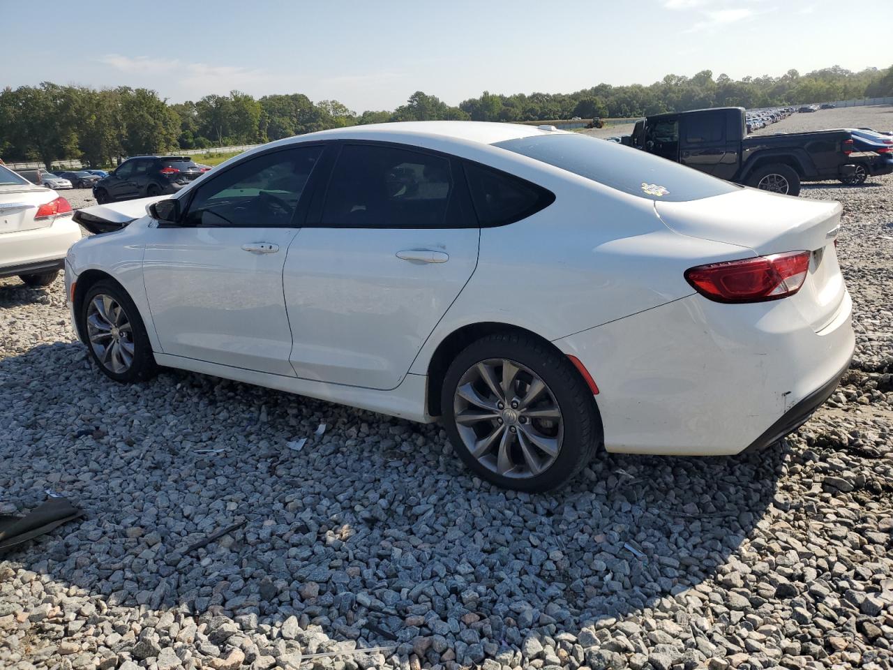 2015 Chrysler 200 - Image 2