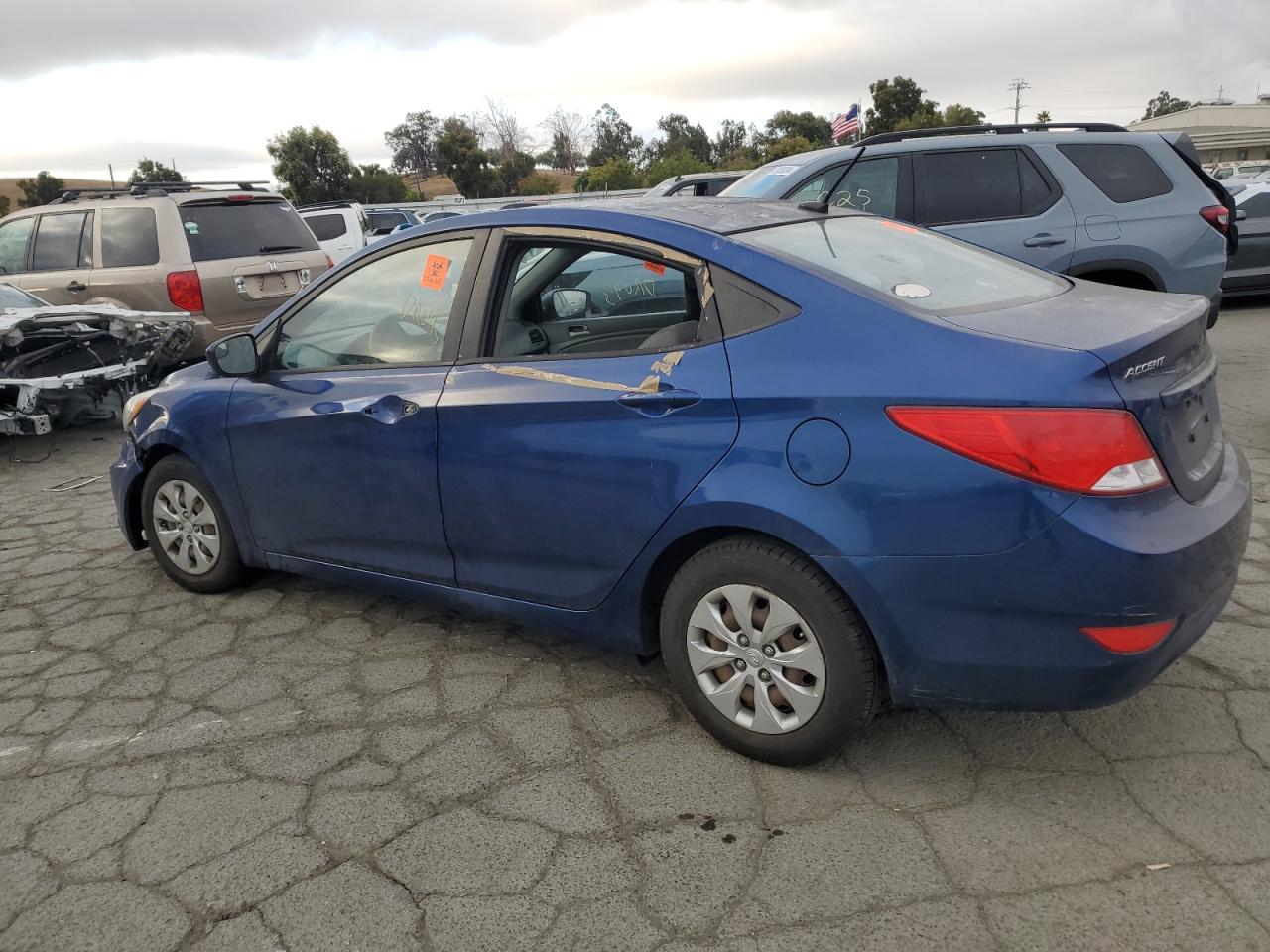 VIN KMHCT4AE0FU856126 2015 HYUNDAI ACCENT no.2