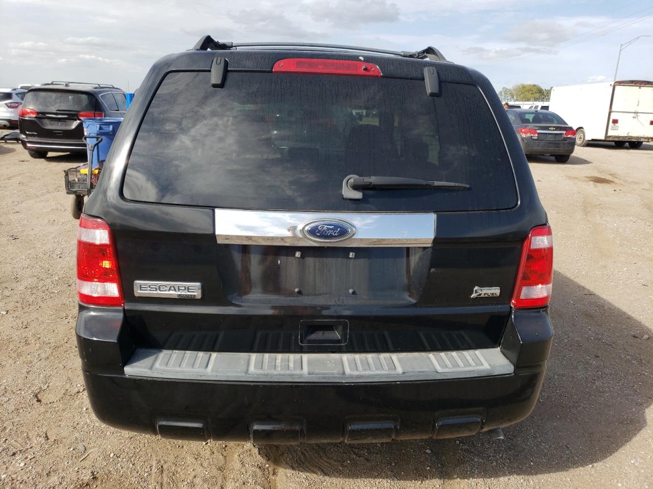 2010 Ford Escape Xls VIN: 1FMCU0C77AKB00379 Lot: 71293474