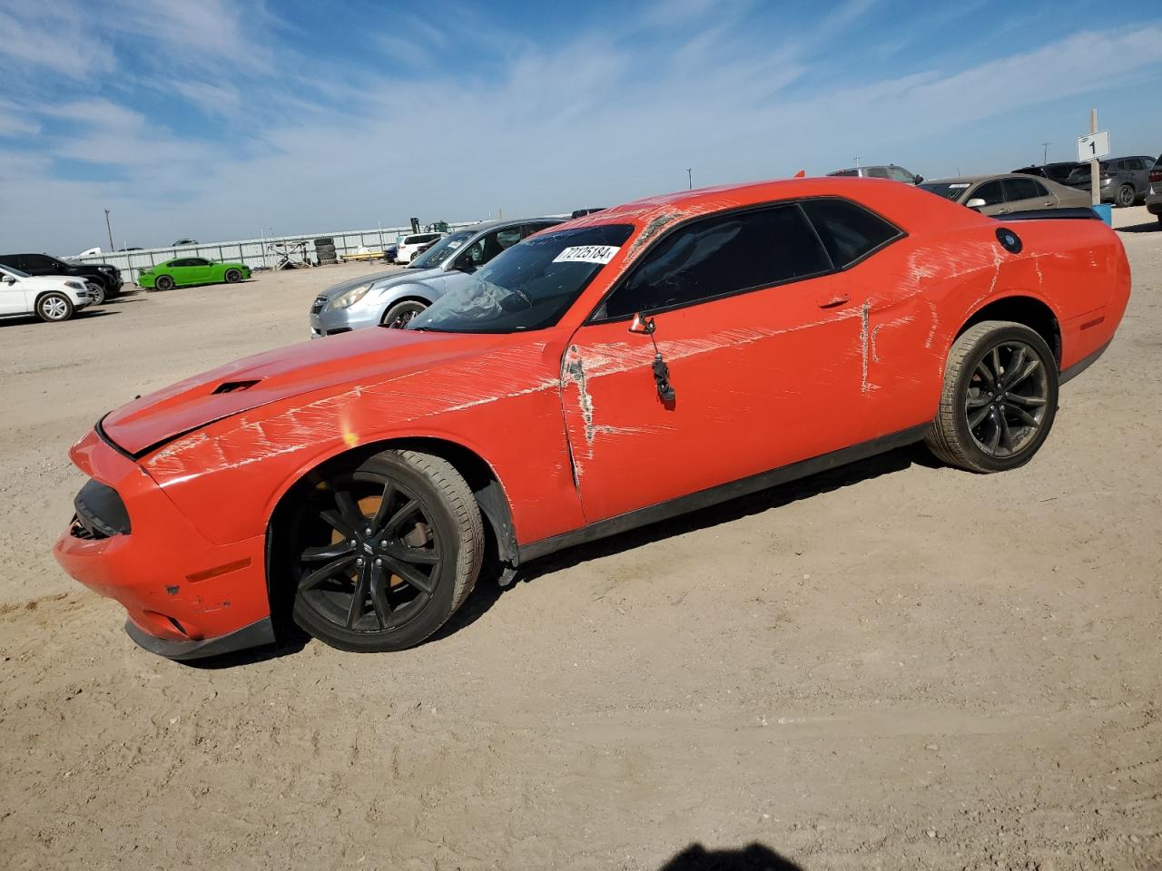 2C3CDZAG7JH161870 2018 DODGE CHALLENGER - Image 1