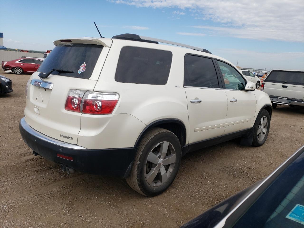2011 GMC Acadia - Image 3