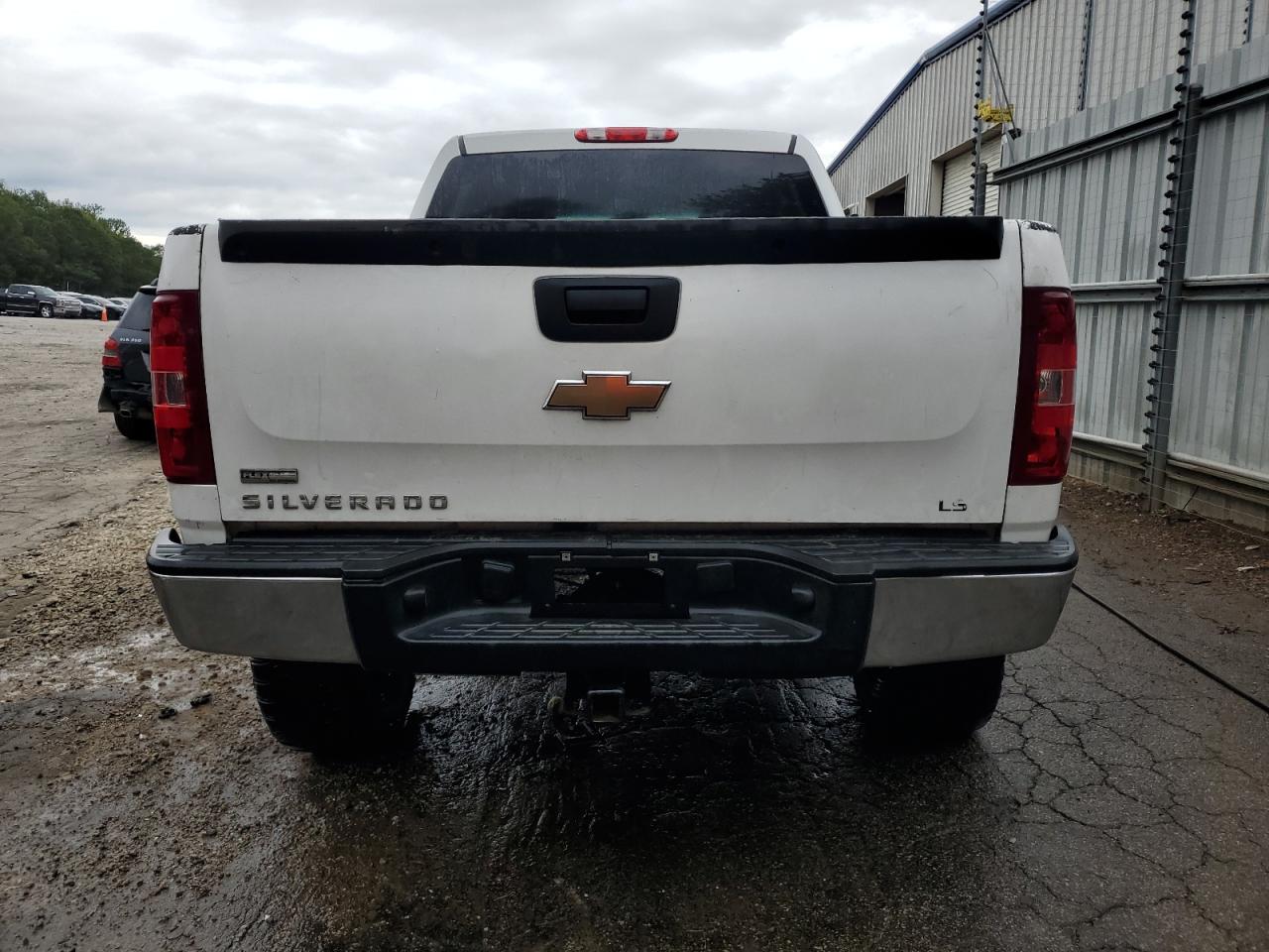 2010 Chevrolet Silverado C1500 Ls VIN: 3GCRCREA7AG272613 Lot: 73383554