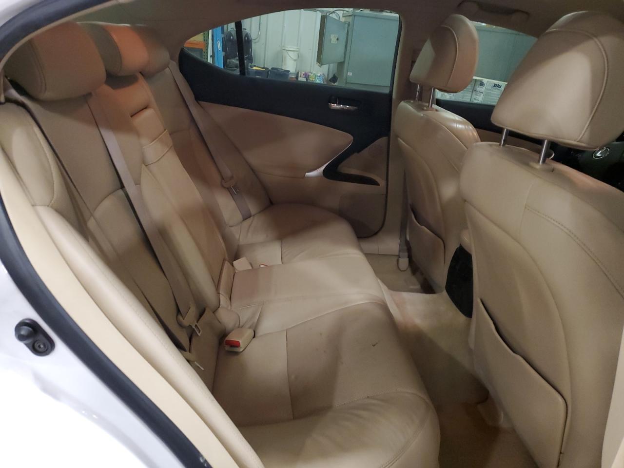 2007 Lexus IS - Image 10