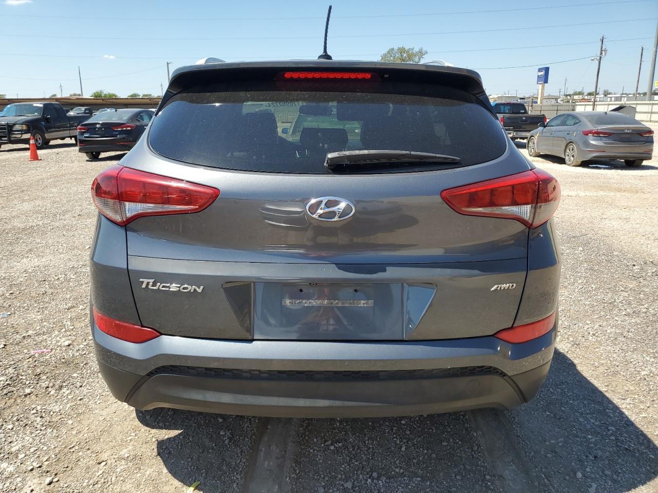 KM8J3CA46HU295068 2017 Hyundai Tucson Limited