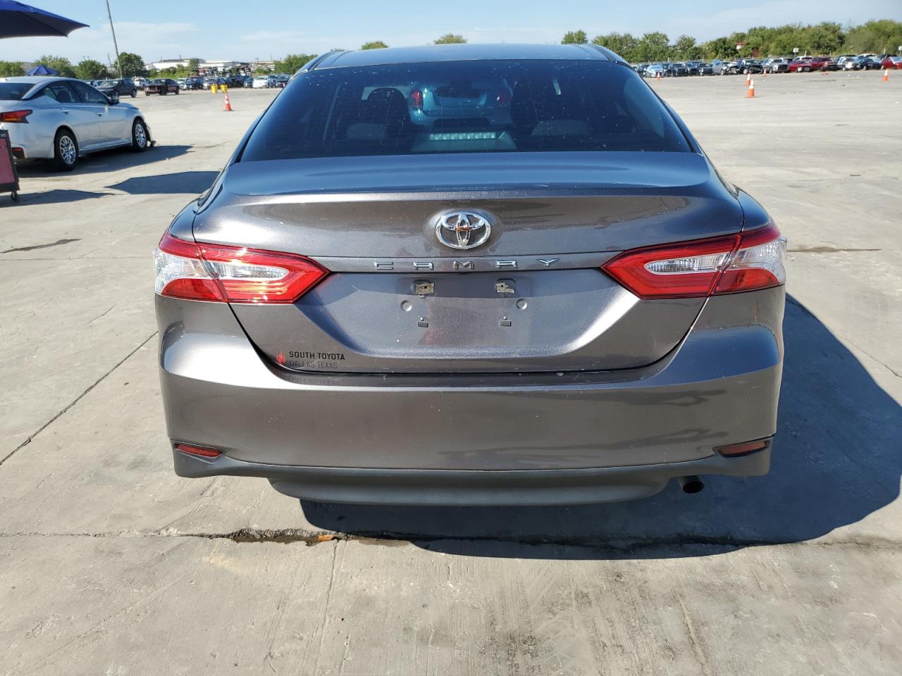 4T1B11HKXJU614481 2018 Toyota Camry L