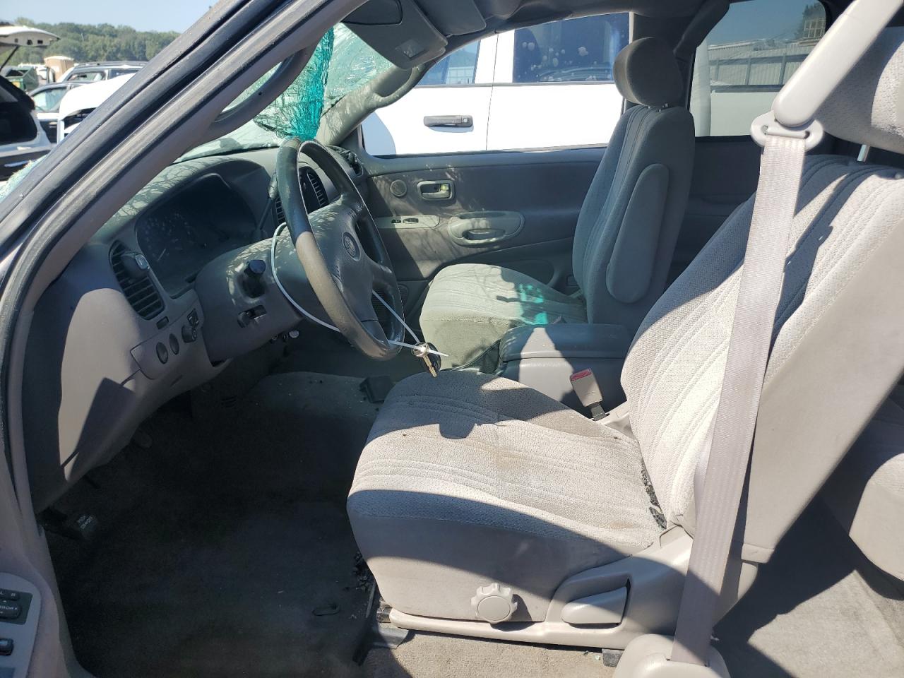 2002 Toyota Tundra Access Cab VIN: 5TBBT44112S237633 Lot: 69768414