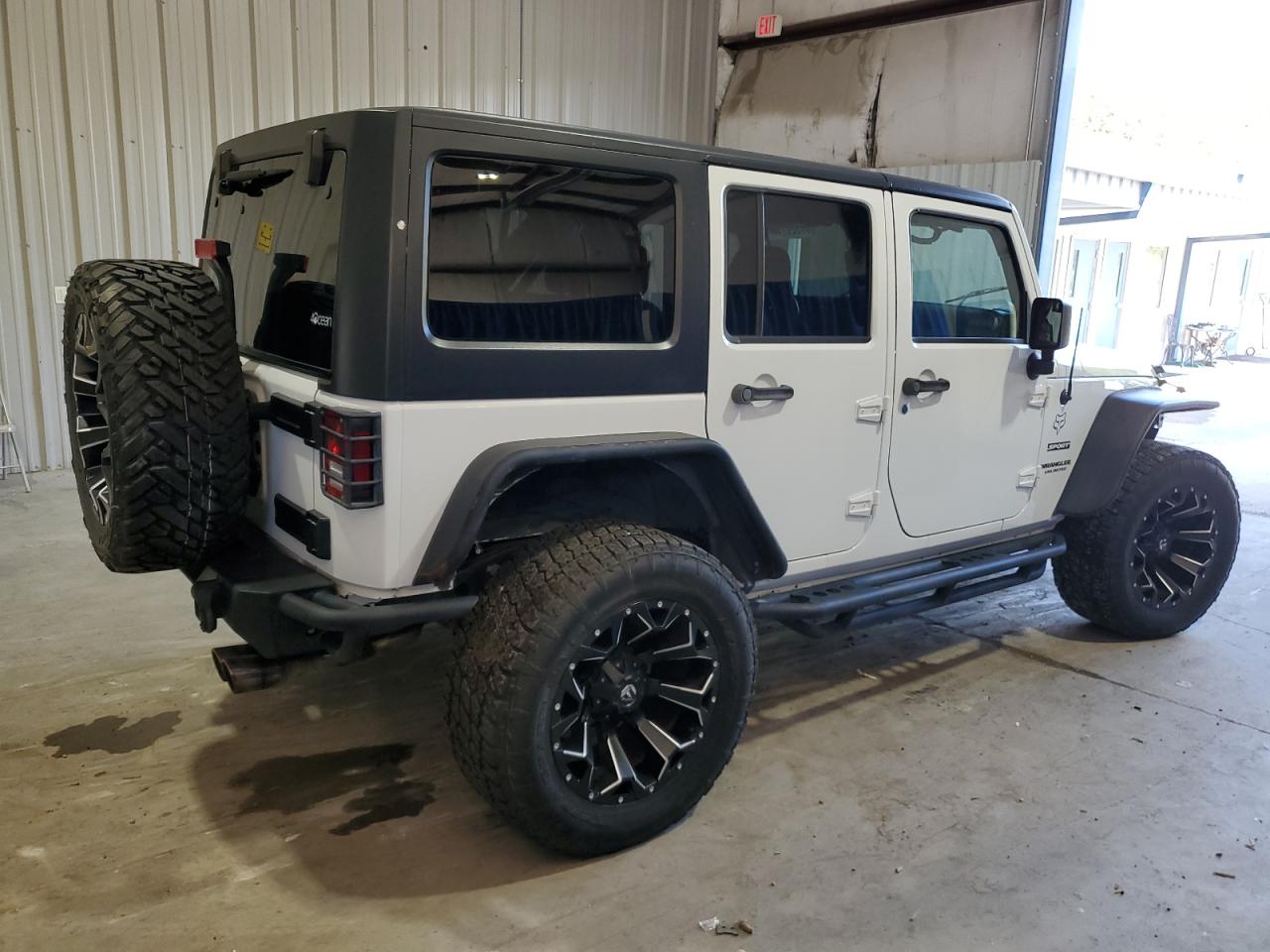 2015 Jeep Wrangler Unlimited Sport VIN: 1C4HJWDGXFL520059 Lot: 71926174